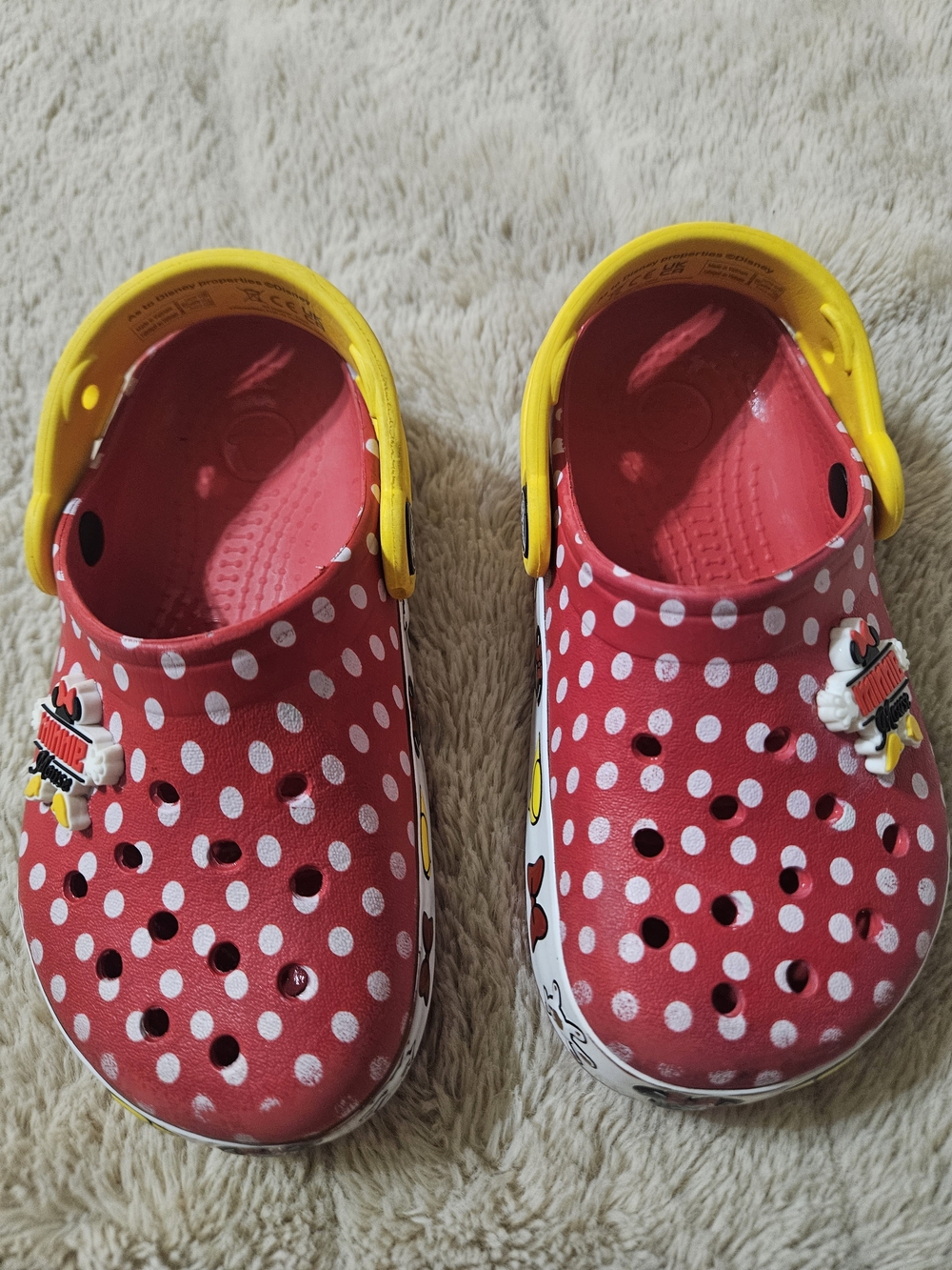 CROCS Kids Minnie Mouse Clogs with Yellow Heel Strap